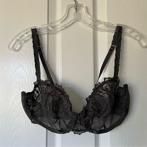 New Wacoal bra, size 34DD